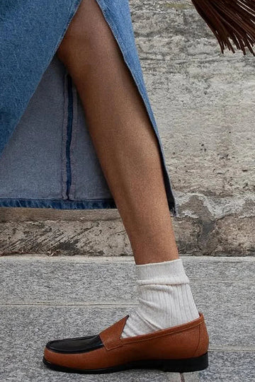 Color Matching Matte Low-Top Slip On Brown Loafers