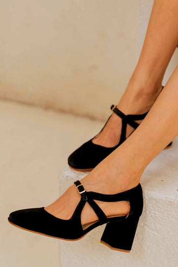 Hollow Out Solid Color Round Toe Black Chunky Heels