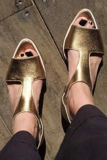 Metallic Sheen Cutout Pointed Toe Casual Gold Sandals