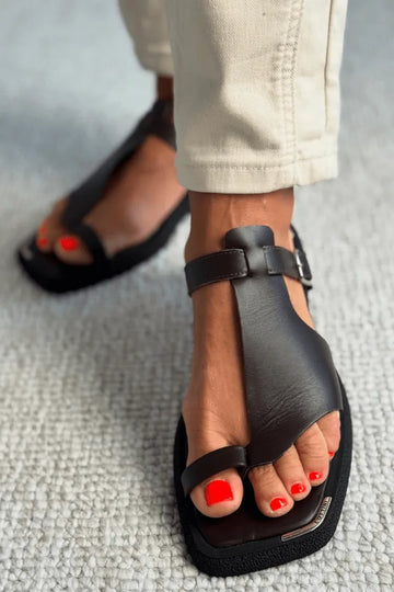 Chunky Toe Loop T-Strap Sandals in Sculpted Faux Leather
