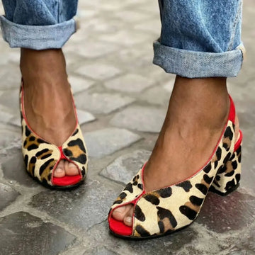 Stylish Leopard Print Round Toe Chunky Heel Sandals