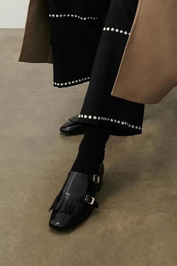 Buckles Fringe Solid Color Round Toe Black Loafers
