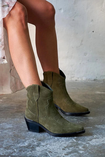 Stitch Detail Patchwork Pointed Toe Green Western Boots
