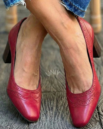 Elegant Burgundy Pointed Toe Vintage Block Heel Pumps