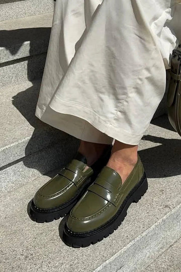 Solid Color Round Toe Low Block Heel Green Loafers