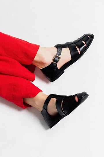 Solid Color Hollow Out Round Toe Casual Black Sandals