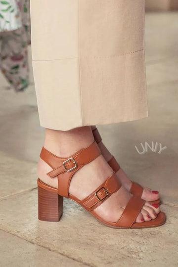 Chic Brown Triple Strap Double Buckle Block Heel Sandals